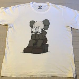 Uniqlo x KAWS Companion T-Shirt Size XL
